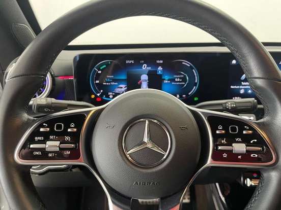 MERCEDES-BENZ-CLA 250-2.0 CGI GASOLINA 7G-DCT MERCEDES-BENZ-CLA 250-2022