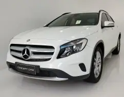 MERCEDES-BENZ GLA 200 1.6 CGI STYLE 16V TURBO FLEX 4P AUTOMÁTICO MERCEDES-BENZ GLA 200 1.6 CGI STYLE 16V TURBO FLEX 4P AUTOMÁTICO