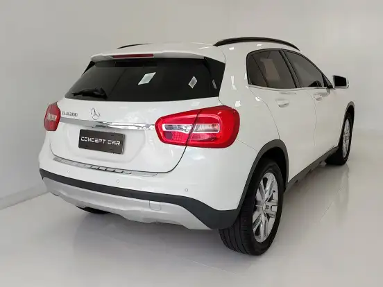 MERCEDES-BENZ-GLA 200-1.6 CGI STYLE 16V TURBO FLEX 4P AUTOMÁTICO MERCEDES-BENZ-GLA 200-2016