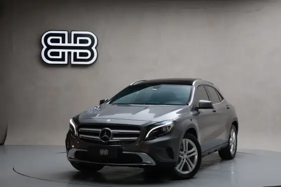MERCEDES-BENZ GLA 200 1.6 CGI VISION 16V TURBO GASOLINA 4P AUTOMÁTICO MERCEDES-BENZ GLA 200 1.6 CGI VISION 16V TURBO GASOLINA 4P AUTOMÁTICO