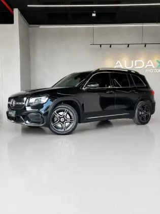 MERCEDES-BENZ GLB 220 2.0 MHEV AMG LINE 4MATIC 8G-DCT MERCEDES-BENZ GLB 220 2.0 MHEV AMG LINE 4MATIC 8G-DCT