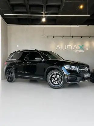 MERCEDES-BENZ-GLB 220-2024