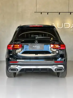 MERCEDES-BENZ-GLB 220-2024
