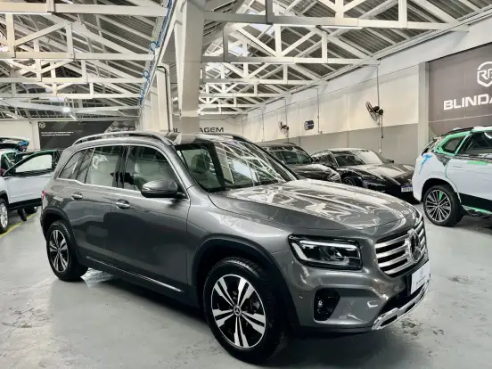 MERCEDES-BENZ-GLB 220-2025