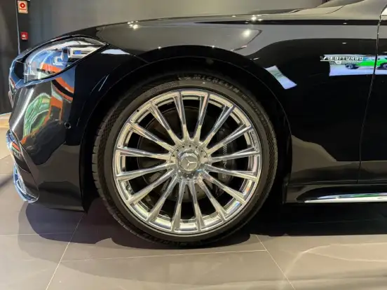 MERCEDES-BENZ-S 63 AMG-2025