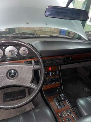 MERCEDES-BENZ-280 SE-1980