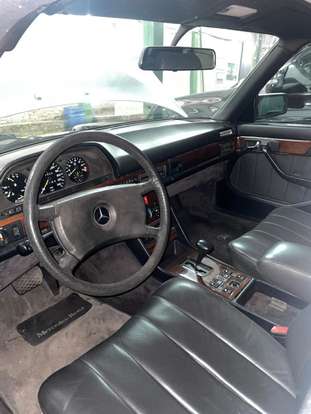 MERCEDES-BENZ-280 SE-1980