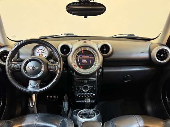 MINI-COUNTRYMAN-2011