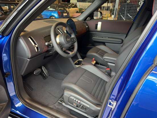 MINI-COUNTRYMAN-2025