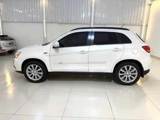 MITSUBISHI-ASX-2017