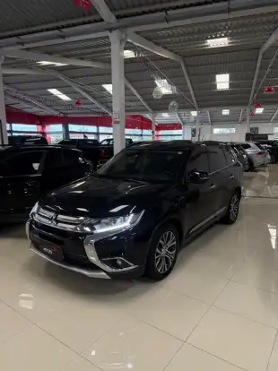 MITSUBISHI-OUTLANDER-2.2 4X4 16V DIESEL 4P AUTOMÁTICO MITSUBISHI-OUTLANDER-2016