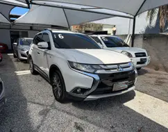 MITSUBISHI OUTLANDER 3.0 GT 4X4 V6 24V GASOLINA 4P AUTOMÁTICO MITSUBISHI OUTLANDER 3.0 GT 4X4 V6 24V GASOLINA 4P AUTOMÁTICO
