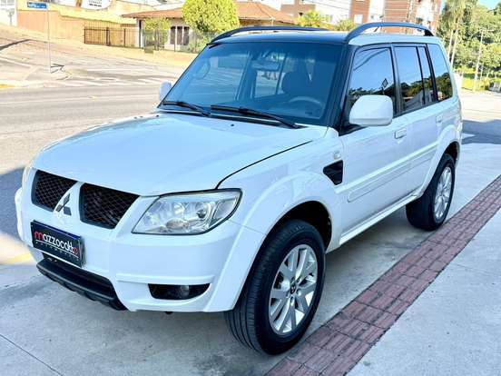MITSUBISHI-PAJERO-2.5 HD 4X4 8V TURBO INTERCOOLER DIESEL 4P MANUAL MITSUBISHI-PAJERO-2011