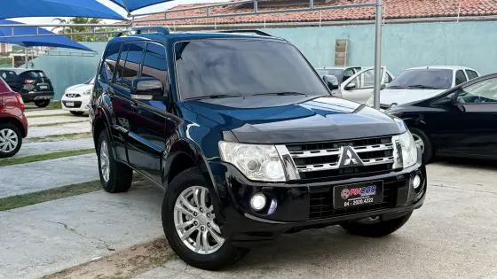 MITSUBISHI PAJERO FULL 3.2 HPE 4X4 16V TURBO INTERCOOLER DIESEL 4P AUTOMÁTICO MITSUBISHI PAJERO FULL 3.2 HPE 4X4 16V TURBO INTERCOOLER DIESEL 4P AUTOMÁTICO