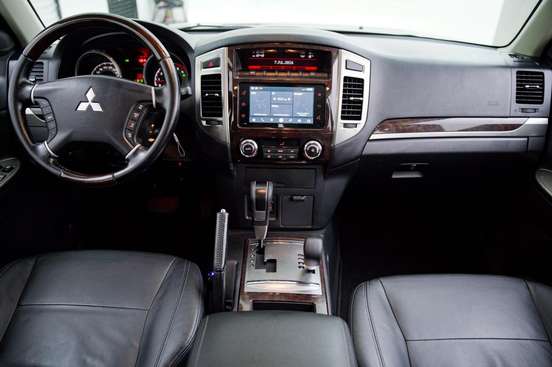 MITSUBISHI-PAJERO FULL-3.2 HPE 4X4 16V TURBO INTERCOOLER DIESEL 4P AUTOMÁTICO MITSUBISHI-PAJERO FULL-2019