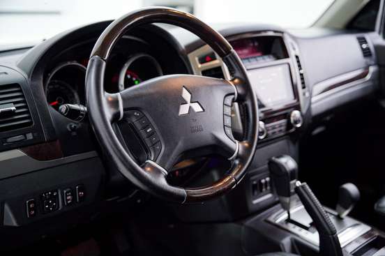 MITSUBISHI-PAJERO FULL-2019