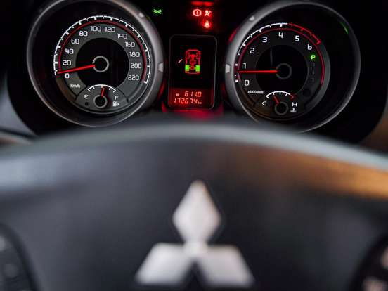 MITSUBISHI-PAJERO FULL-3.2 HPE 4X4 16V TURBO INTERCOOLER DIESEL 4P AUTOMÁTICO MITSUBISHI-PAJERO FULL-2019