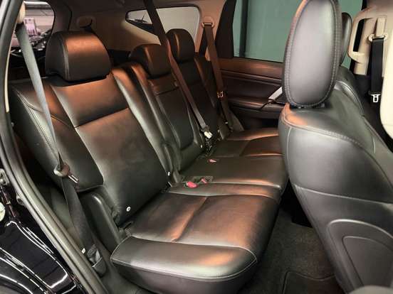 MITSUBISHI-PAJERO SPORT-2024