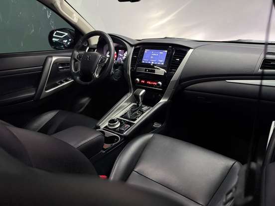 MITSUBISHI-PAJERO SPORT-2024