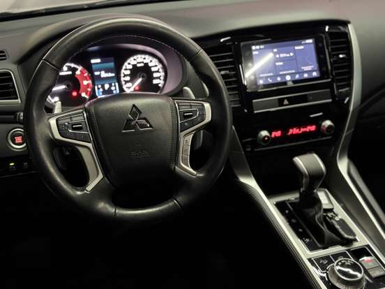 MITSUBISHI-PAJERO SPORT-2024