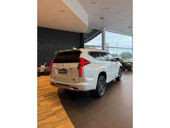 MITSUBISHI-PAJERO SPORT-2.4 16V MIVEC TURBO DIESEL LEGEND AWD AUTOMÁTICO MITSUBISHI-PAJERO SPORT-2024