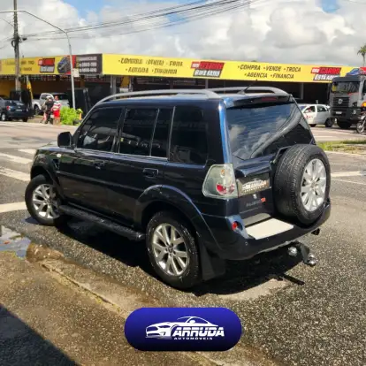 MITSUBISHI-PAJERO TR4-2010
