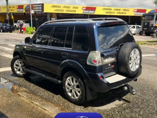 MITSUBISHI-PAJERO TR4-2.0 4X4 16V 140CV FLEX 4P AUTOMÁTICO MITSUBISHI-PAJERO TR4-2010