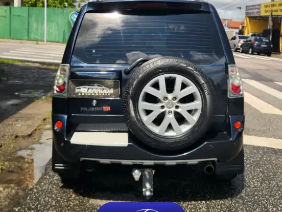MITSUBISHI-PAJERO TR4-2.0 4X4 16V 140CV FLEX 4P AUTOMÁTICO MITSUBISHI-PAJERO TR4-2010