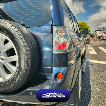 MITSUBISHI-PAJERO TR4-2010