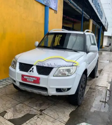 MITSUBISHI-PAJERO TR4-2012