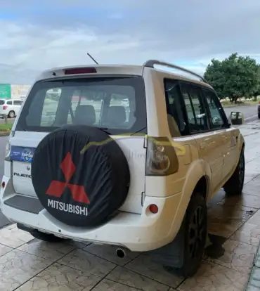 MITSUBISHI-PAJERO TR4-2012