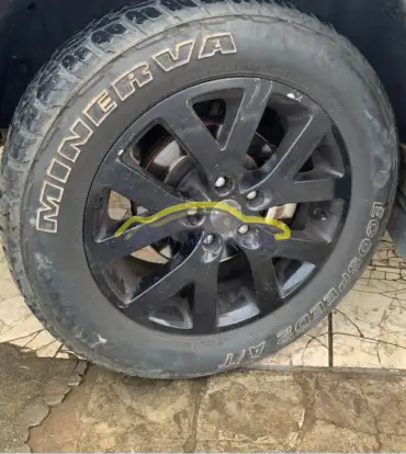 MITSUBISHI-PAJERO TR4-2012