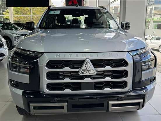 MITSUBISHI-TRITON-2.4 BITURBO DIESEL CD KATANA 4X4 AUTOMÁTICO MITSUBISHI-TRITON-2026