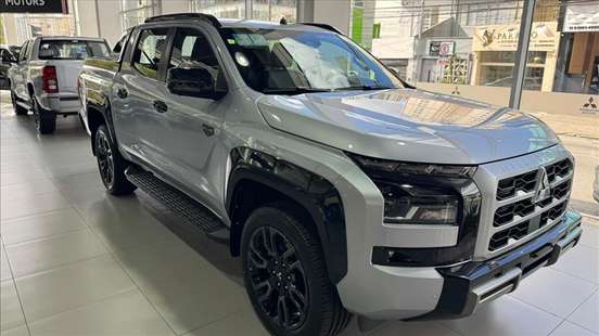 MITSUBISHI-TRITON-2026