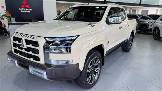 MITSUBISHI TRITON 2.4 BITURBO DIESEL CD TERRA 4X4 AUTOMÁTICO