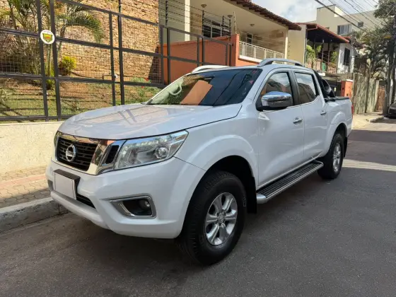 NISSAN FRONTIER 2.3 16V TURBO DIESEL LE CD 4X4 AUTOMÁTICO NISSAN FRONTIER 2.3 16V TURBO DIESEL LE CD 4X4 AUTOMÁTICO