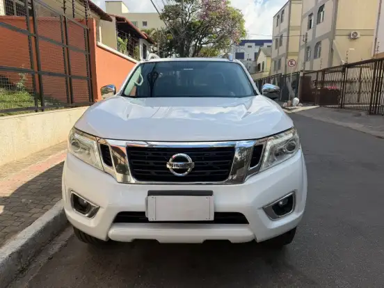 NISSAN-FRONTIER-2.3 16V TURBO DIESEL LE CD 4X4 AUTOMÁTICO NISSAN-FRONTIER-2017