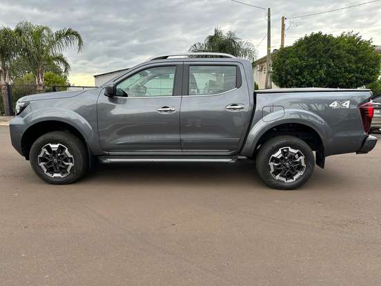 NISSAN-FRONTIER-2025