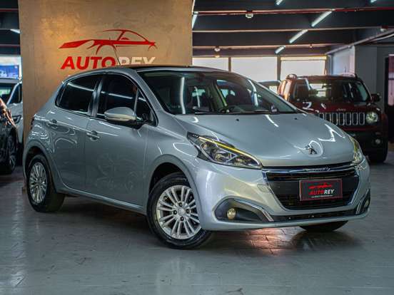 PEUGEOT-208-2016
