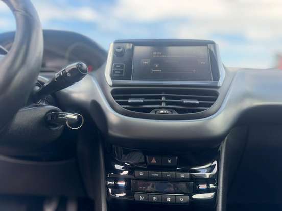PEUGEOT-208-1.6 GRIFFE 16V FLEX 4P MANUAL PEUGEOT-208-2015