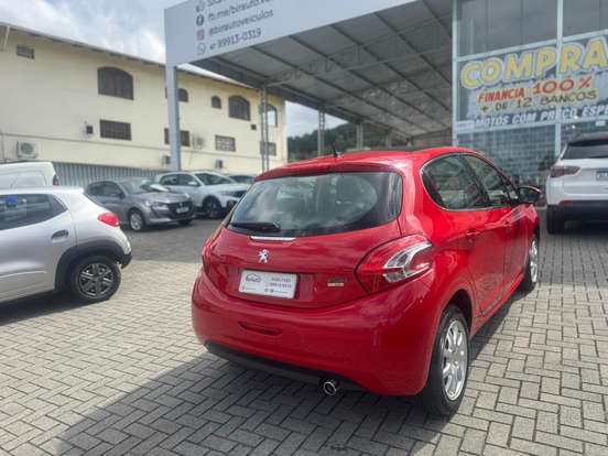 PEUGEOT-208-2015