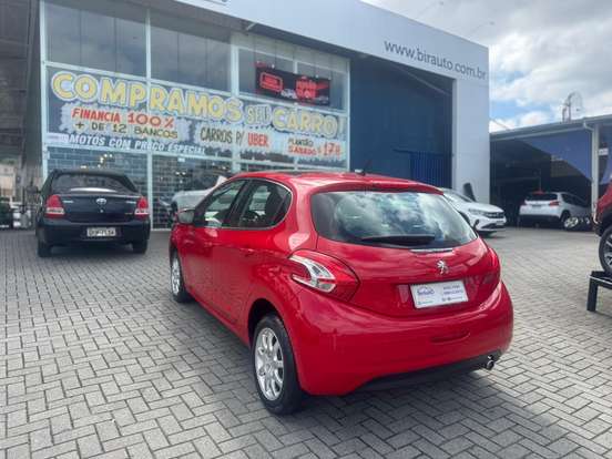 PEUGEOT-208-2015