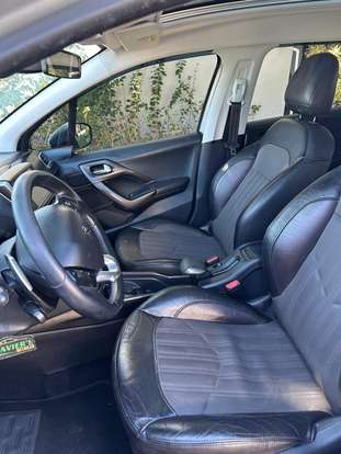 PEUGEOT-2008-1.6 16V FLEX GRIFFE 4P AUTOMÁTICO PEUGEOT-2008-2017
