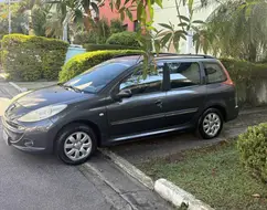 PEUGEOT 207 1.4 XR SW 8V FLEX 4P MANUAL PEUGEOT 207 1.4 XR SW 8V FLEX 4P MANUAL
