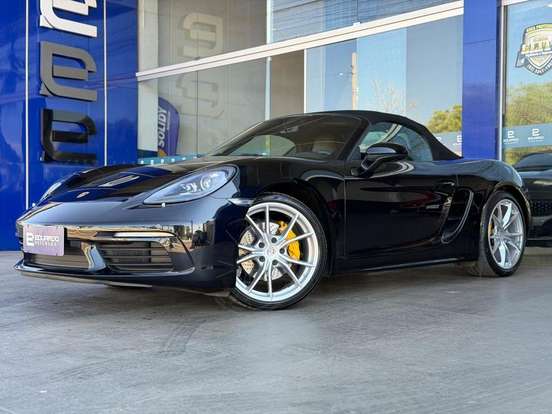 PORSCHE-718-2024