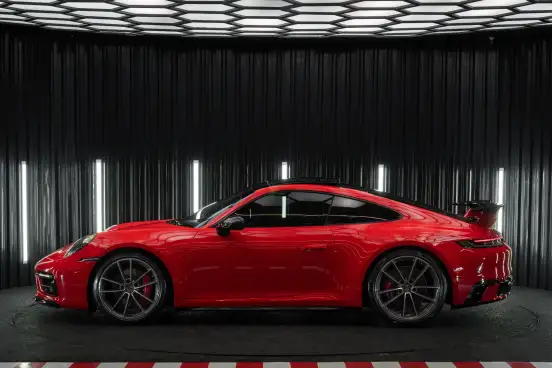 PORSCHE-911-2023