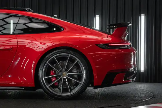PORSCHE-911-2023