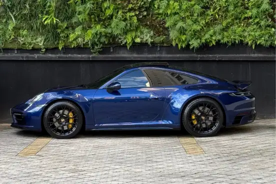 PORSCHE-911-2023