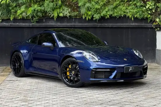 PORSCHE-911-2023