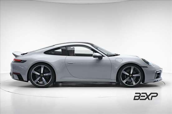 PORSCHE-911-2024